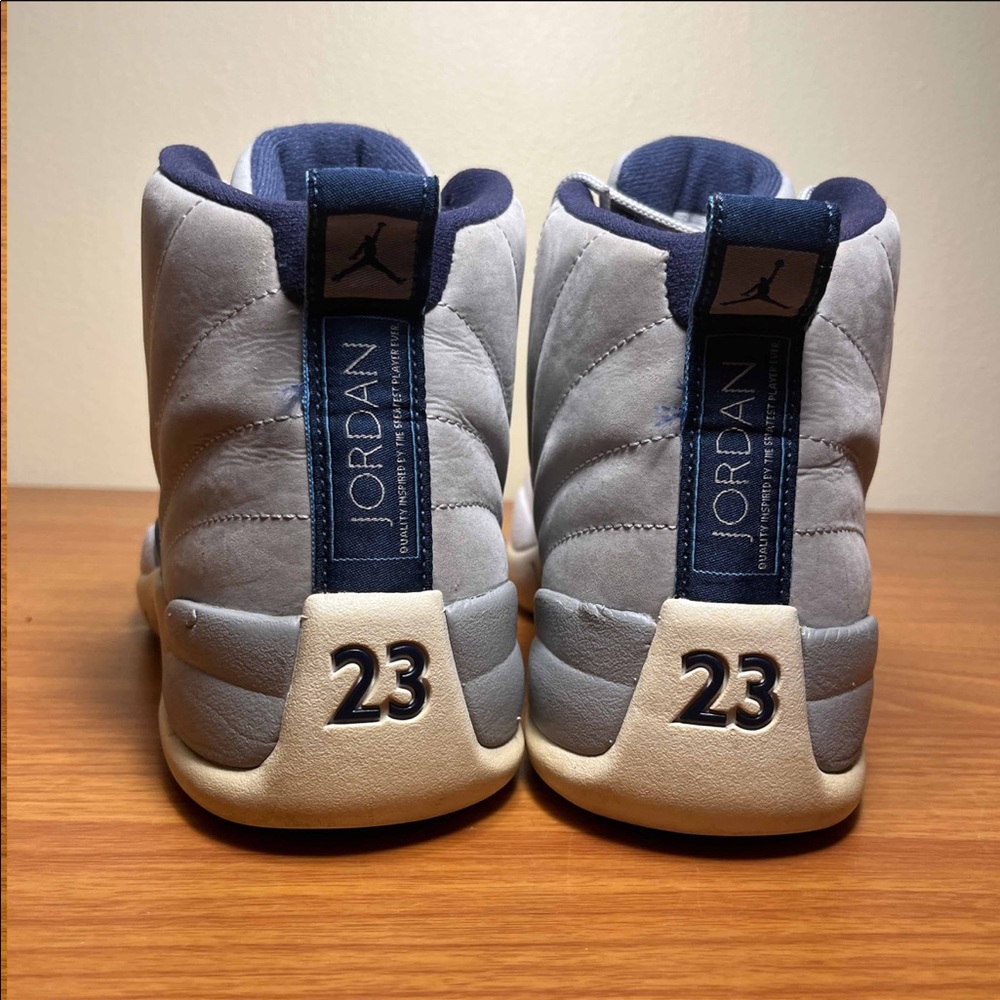 Jordan 12 University Grey - Picture 7 of 9